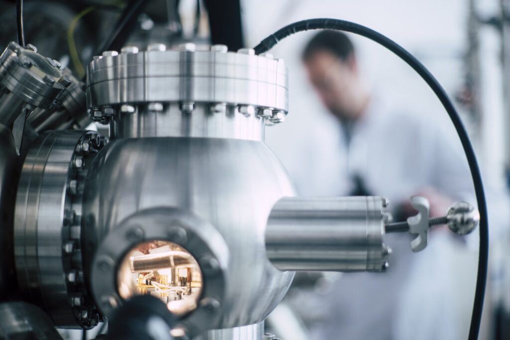 X-ray photoelectron spectroscopy XPS for chemical surface analysis with nanometer-scale depth resolution. Suitable for nanoanalytics, surface modification, and coating investigations.